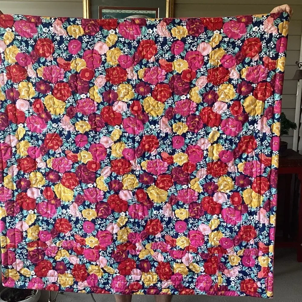 NWT Hand Crafted “Scotty Lovers” Red White and Black Elegant Lap Quilt